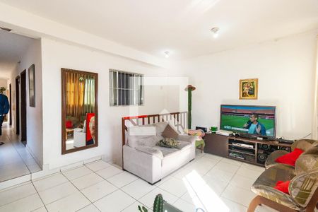 Sala de casa à venda com 3 quartos, 210m² em Vila Tolstoi, São Paulo