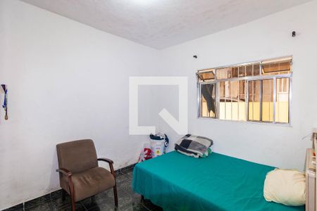 Casa à venda com 210m², 3 quartos e 4 vagasQuarto - Casa 2