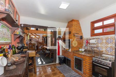 Casa à venda com 350m², 4 quartos e 3 vagas Casa à venda com 350m², 4 quartos e 3 vagasCozinha 2