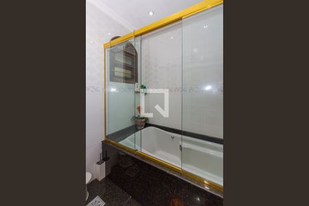 Casa à venda com 350m², 4 quartos e 3 vagas Casa à venda com 350m², 4 quartos e 3 vagasBanheiro