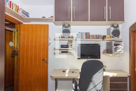 Casa à venda com 350m², 4 quartos e 3 vagas Casa à venda com 350m², 4 quartos e 3 vagasQuarto 2