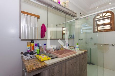 Casa à venda com 350m², 4 quartos e 3 vagas Casa à venda com 350m², 4 quartos e 3 vagasQuarto Suite - Banheiro