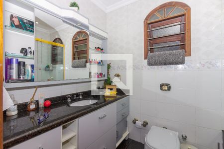 Casa à venda com 350m², 4 quartos e 3 vagas Casa à venda com 350m², 4 quartos e 3 vagasBanheiro