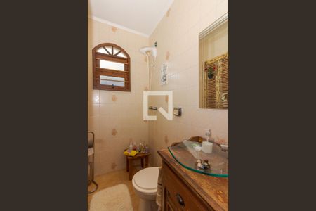 Casa à venda com 350m², 4 quartos e 3 vagas Casa à venda com 350m², 4 quartos e 3 vagasLavabo