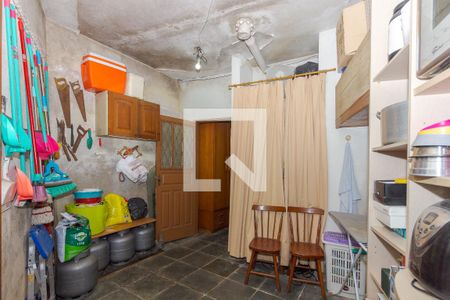 Casa à venda com 350m², 4 quartos e 3 vagas Casa à venda com 350m², 4 quartos e 3 vagasÁrea de Serviço