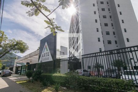 Apartamento para alugar com 40m², 1 quarto e 1 vaga Apartamento para alugar com 40m², 1 quarto e 1 vagaFachada