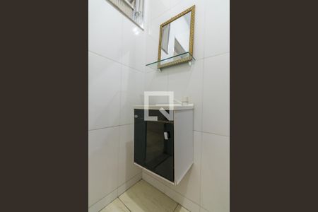 Casa à venda com 162m², 2 quartos e 1 vagaBanheiro Social - Armário