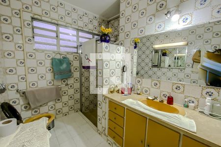 Casa à venda com 250m², 3 quartos e 7 vagasBanheiro 2