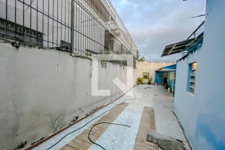 Casa à venda com 250m², 3 quartos e 7 vagasQuintal