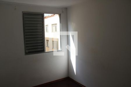 Quarto 1 de apartamento para alugar com 2 quartos, 60m² em Jardim Caiapia, Cotia