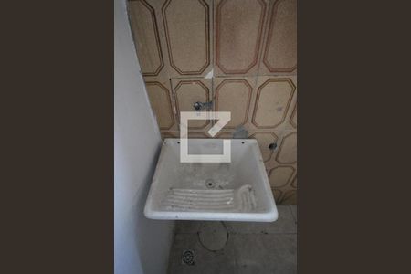 Casa para alugar com 77m², 2 quartos e sem vagaÁrea de Serviço