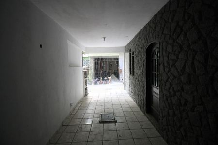 Casa para alugar com 77m², 2 quartos e sem vagaGaragem