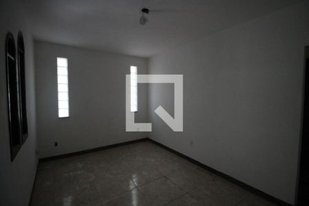 Sala de casa para alugar com 2 quartos, 77m² em Porto da Pedra, São Gonçalo