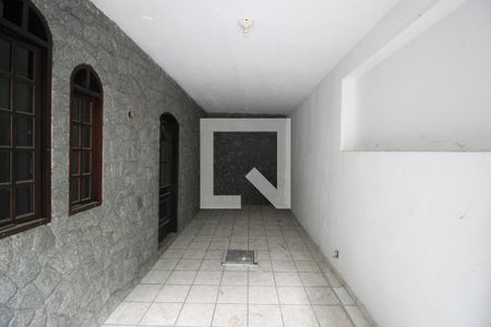 Casa para alugar com 77m², 2 quartos e sem vagaGaragem