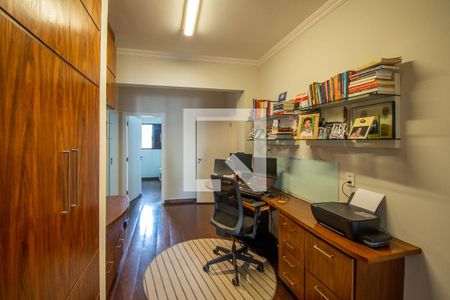 Apartamento para alugar com 204m², 4 quartos e 2 vagas Apartamento para alugar com 204m², 4 quartos e 2 vagasEscritório