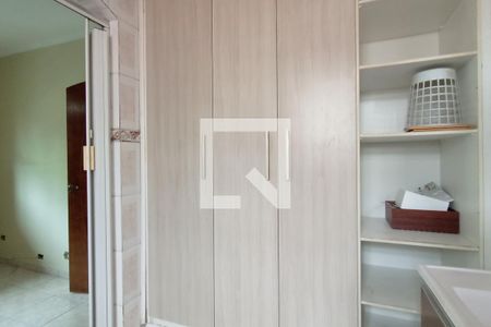 Casa à venda com 250m², 3 quartos e 1 vaga Casa à venda com 250m², 3 quartos e 1 vagaBanheiro Suíte 1