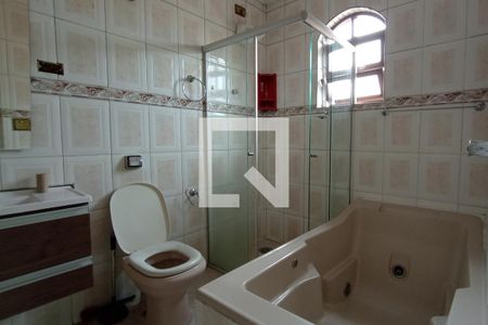 Casa à venda com 250m², 3 quartos e 1 vaga Casa à venda com 250m², 3 quartos e 1 vagaBanheiro Suíte 1