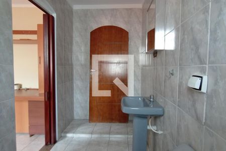 Casa à venda com 250m², 3 quartos e 1 vaga Casa à venda com 250m², 3 quartos e 1 vagaBanheiro Suíte 2