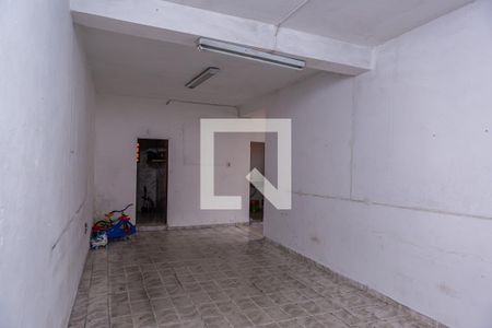 Casa à venda com 250m², 3 quartos e 1 vaga Casa à venda com 250m², 3 quartos e 1 vagaGaragem