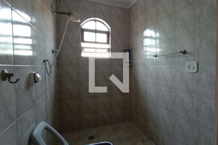 Casa à venda com 250m², 3 quartos e 1 vaga Casa à venda com 250m², 3 quartos e 1 vagaBanheiro Suíte 2