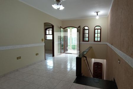 Sala  de casa para alugar com 3 quartos, 250m² em Vila Nhocune, São Paulo
