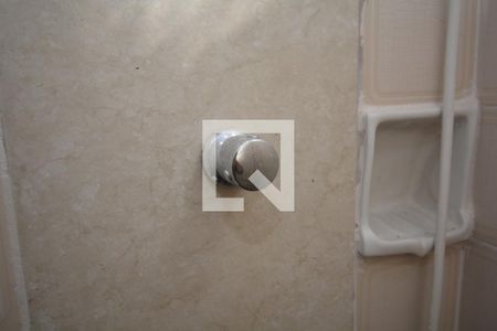 Banheiro do Primeiro Piso de casa para alugar com 1 quarto, 60m² em Vila Kosmos, Rio de Janeiro