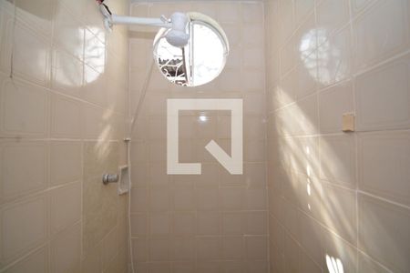 Banheiro do Primeiro Piso de casa para alugar com 1 quarto, 60m² em Vila Kosmos, Rio de Janeiro