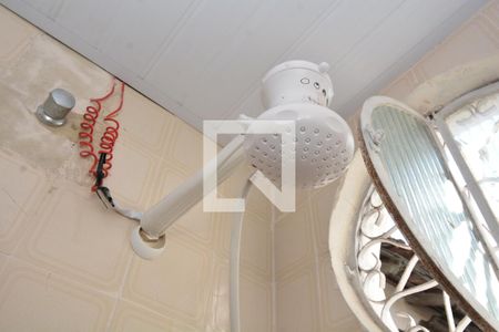 Banheiro do Primeiro Piso de casa para alugar com 1 quarto, 60m² em Vila Kosmos, Rio de Janeiro