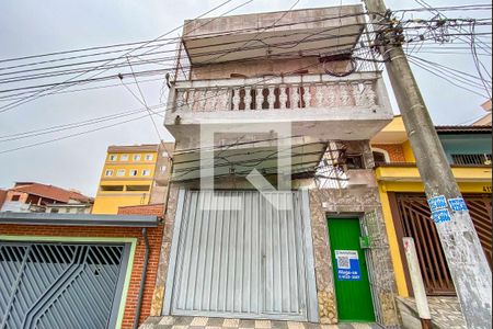 Casa para alugar com 125m², 2 quartos e sem vagaFachada