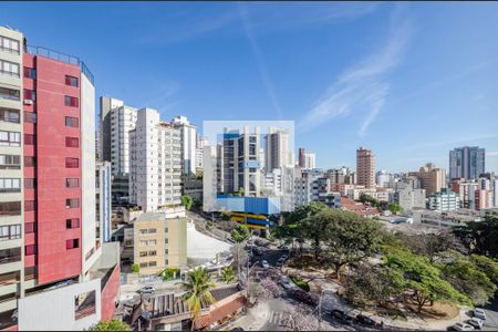 Sala1 de apartamento para alugar com 3 quartos, 150m² em Gutierrez, Belo Horizonte