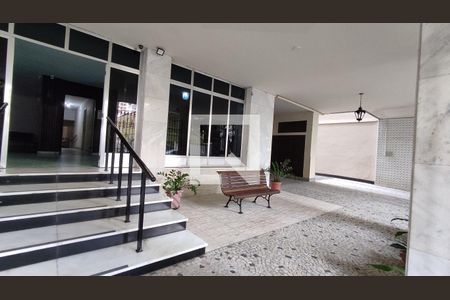 Apartamento à venda com 60m², 2 quartos e sem vagaFachada e portaria