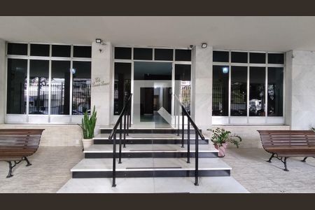 Apartamento à venda com 60m², 2 quartos e sem vagaFachada e portaria