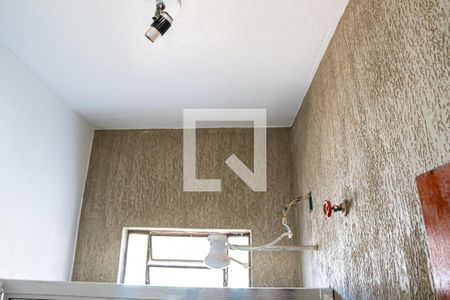 Casa para alugar com 71m², 2 quartos e sem vagaBanheiro