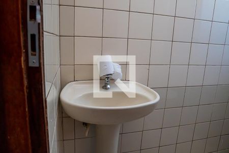 Casa para alugar com 71m², 2 quartos e sem vagaBanheiro