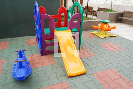 Apartamento para alugar com 47m², 2 quartos e 1 vaga Apartamento para alugar com 47m², 2 quartos e 1 vagaÁrea Comum - Playground