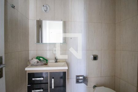 Banheiro de apartamento para alugar com 2 quartos, 58m² em Barra da Tijuca, Rio de Janeiro