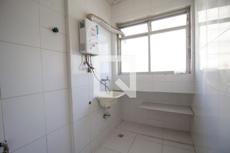 Apartamento para alugar com 58m², 2 quartos e 2 vagas Apartamento para alugar com 58m², 2 quartos e 2 vagasCozinha e Área de Serviço