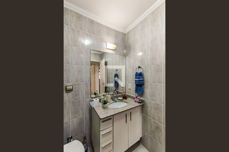 Casa de condomínio para alugar com 125m², 3 quartos e 3 vagasBanheiro dos Quartos