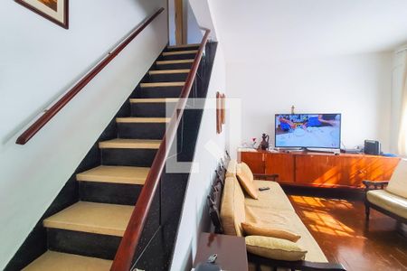 Escada de casa à venda com 2 quartos, 150m² em Vila Mariana, São Paulo
