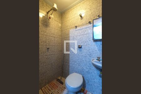 Casa à venda com 250m², 4 quartos e 5 vagasBanheiro da Suíte 1