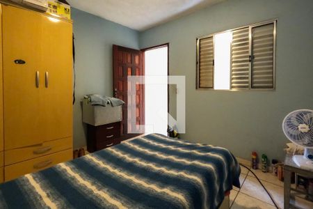 Casa à venda com 250m², 4 quartos e 5 vagasQuarto de Serviço