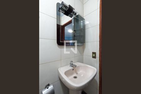 Casa à venda com 250m², 4 quartos e 5 vagasBanheiro da Suíte 2