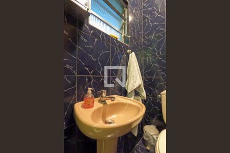 Casa à venda com 250m², 4 quartos e 5 vagasLavabo