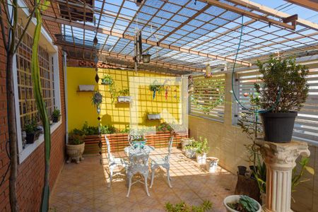 Casa à venda com 164m², 3 quartos e 3 vagasVaranda