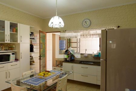 Casa à venda com 164m², 3 quartos e 3 vagasCozinha