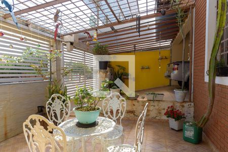 Casa à venda com 164m², 3 quartos e 3 vagasVaranda