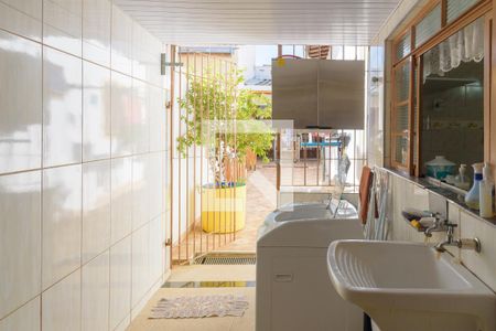 Casa à venda com 164m², 3 quartos e 3 vagasÁrea de Serviço