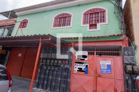 Casa de condomínio para alugar com 70m², 1 quarto e 1 vaga Casa de condomínio para alugar com 70m², 1 quarto e 1 vagaFachada