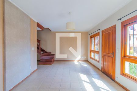 Sala de casa de condomínio à venda com 3 quartos, 250m² em Espírito Santo, Porto Alegre