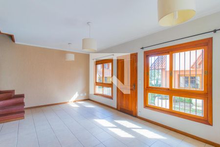 Sala de casa de condomínio à venda com 3 quartos, 250m² em Espírito Santo, Porto Alegre